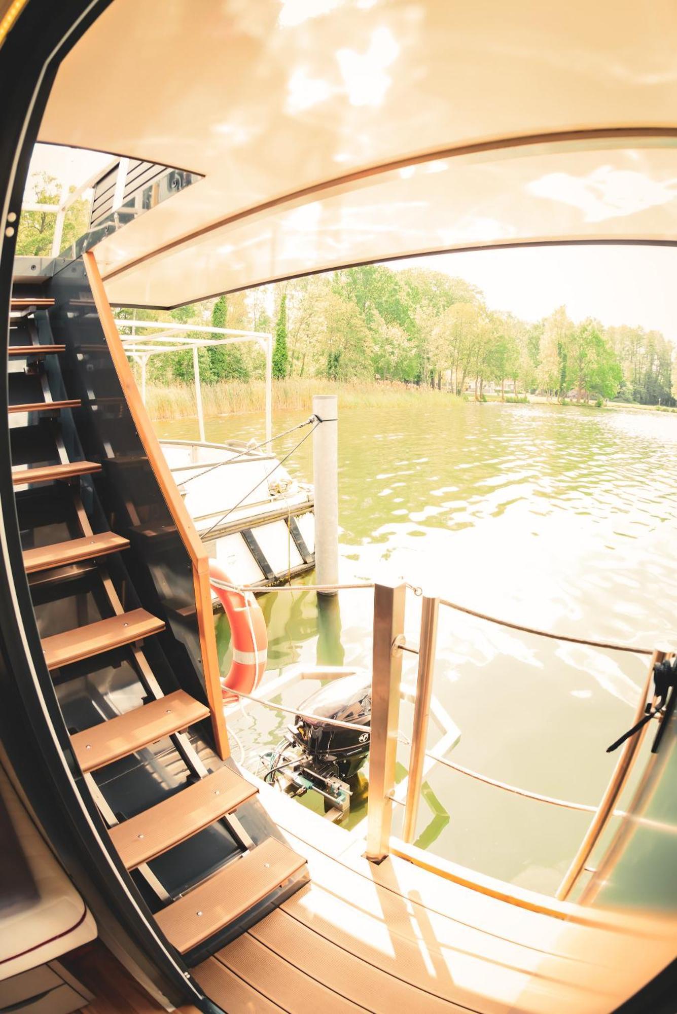 Traumzeitboot2 Auf Dem Scharmuetzelsee Bad Saarow Kültér fotó